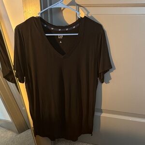 GAP Classic Black V-Neck Tee